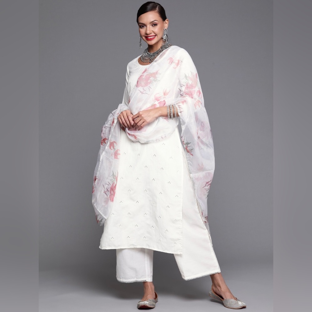 Salwar with pants and dupatta - Picture 1 of 7
